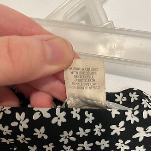 SKY AND SPARROW TILLYS Black White Ditsy Floral High Waisted Mini Wrap Skirt XL - Picture 9 of 12